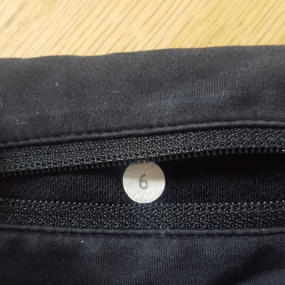 Lululemon cropped leggings - Picture 3 of 4